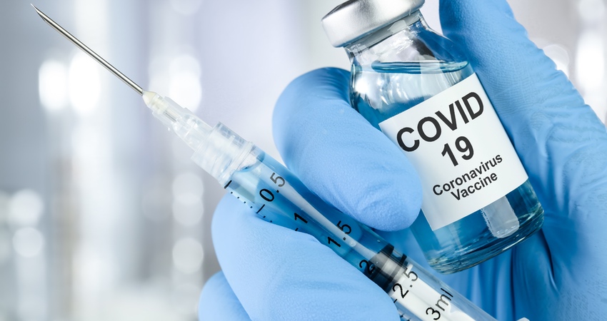 Szczepionka na koronawirusa skuteczna w 90 procentach. "To wspaniały dzień dla nauki i dla ludzkości"